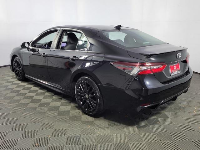 2021 toyota camry se