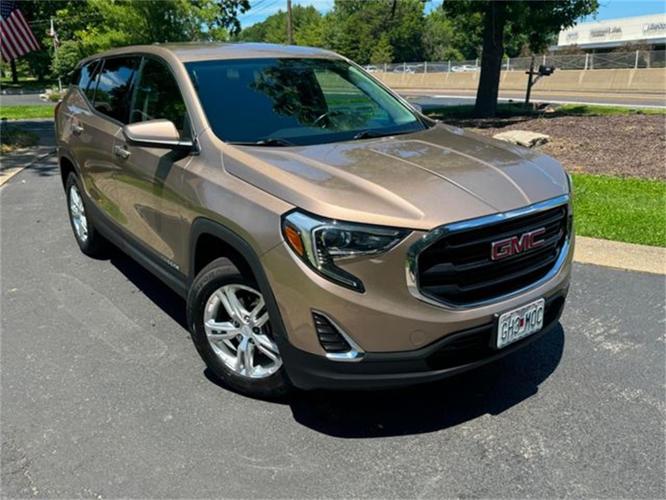 2018 gmc truck in valley park, missouri