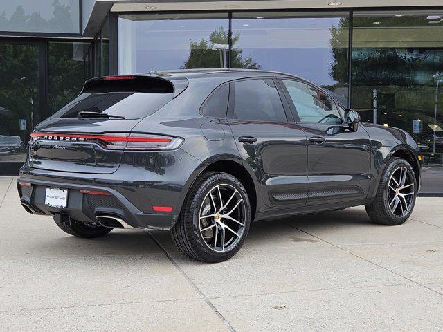 2024 porsche macan base