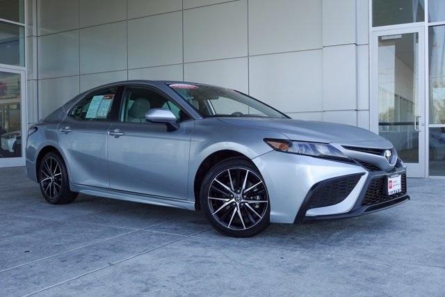 2021 toyota camry