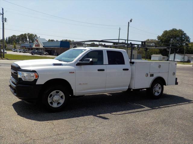 2022 ram 2500 tradesman crew cab 4x2 8' box