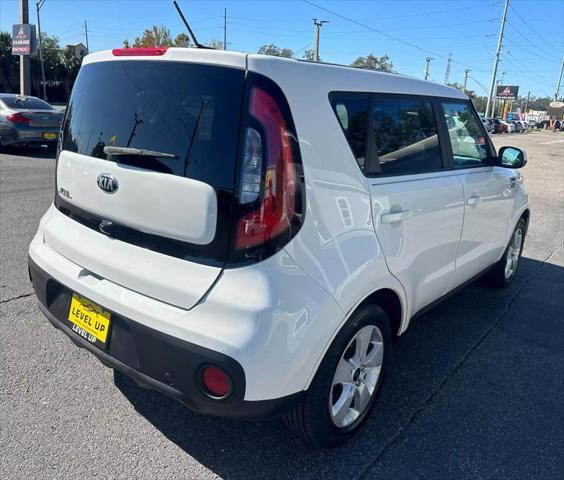2019 kia soul base