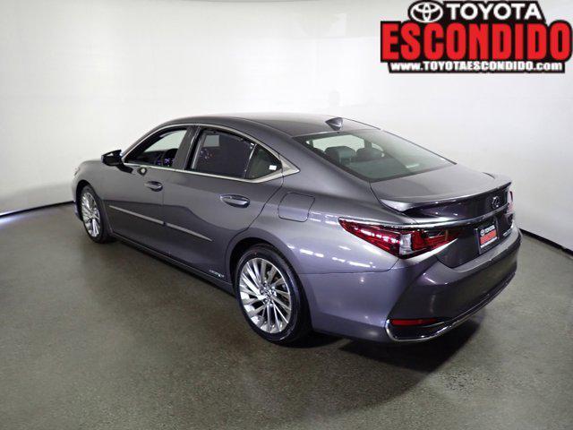 2021 lexus es 300h ultra luxury
