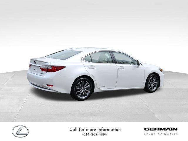 2017 lexus es 300h base