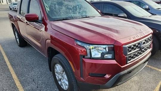 2022 nissan frontier sv