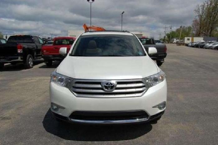 2013 toyota highlander 4wd 4dr v6 limited in meadville, pa