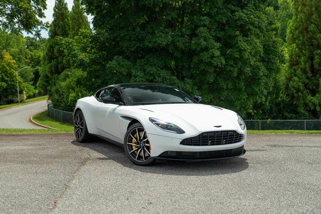 2023 aston martin db11 v8
