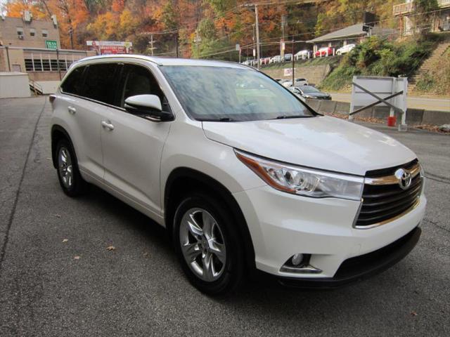 2015 toyota highlander limited