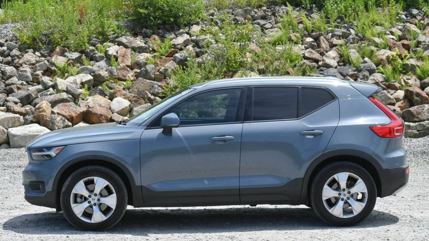 2021 volvo xc40 t5 momentum