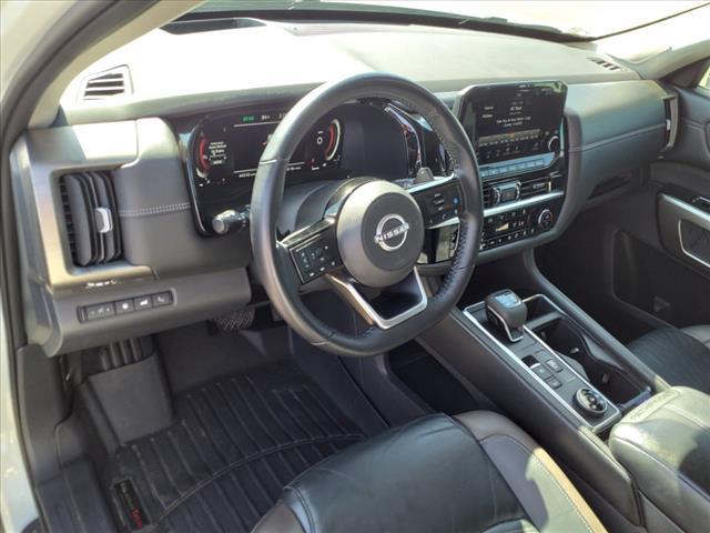 2022 nissan pathfinder platinum