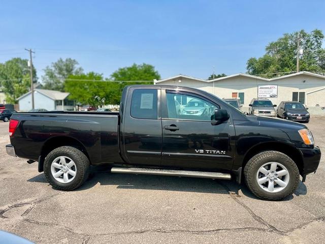 2013 nissan titan sv
