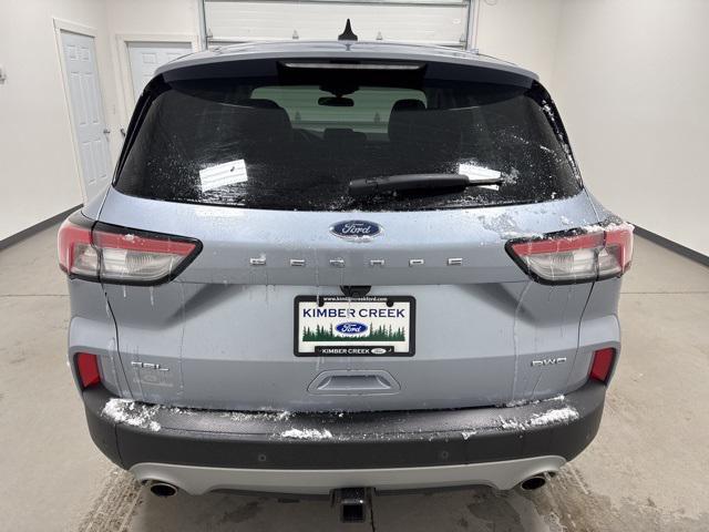 2022 ford escape sel