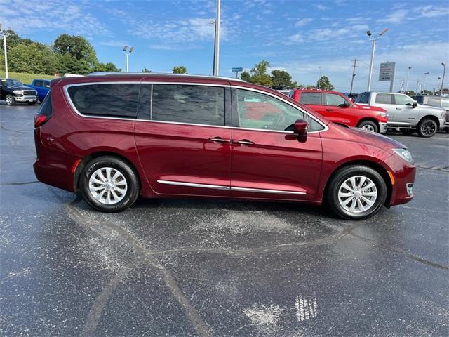 2018 chrysler pacifica touring-l