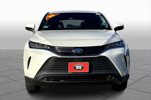 2021 toyota venza le