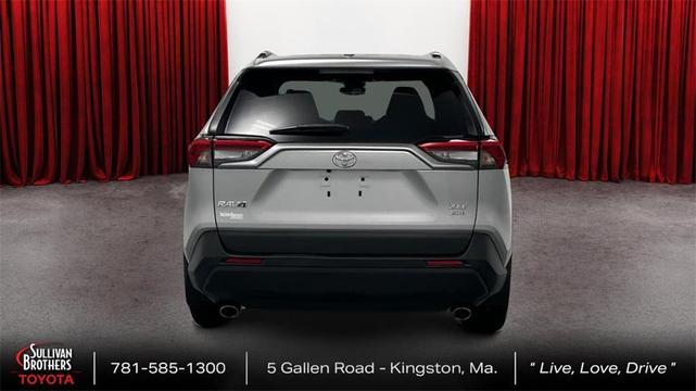 2022 toyota rav4 xle