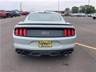 2022 Ford Mustang mach 1