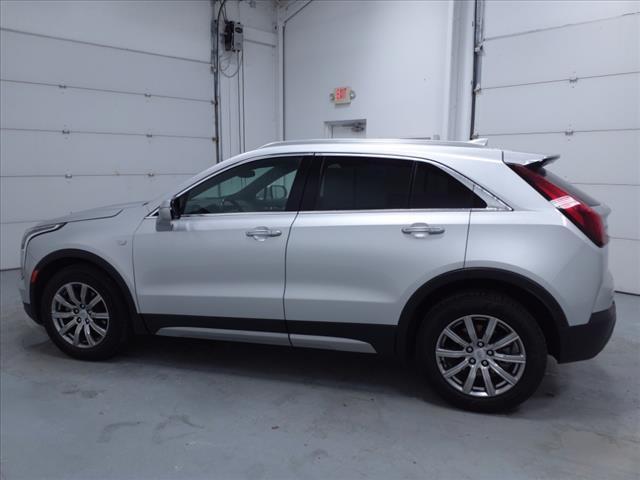 2022 cadillac xt4 premium luxury