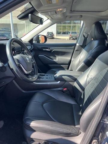 2022 toyota highlander xle