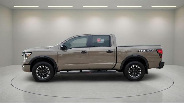 2024 nissan titan pro-4x