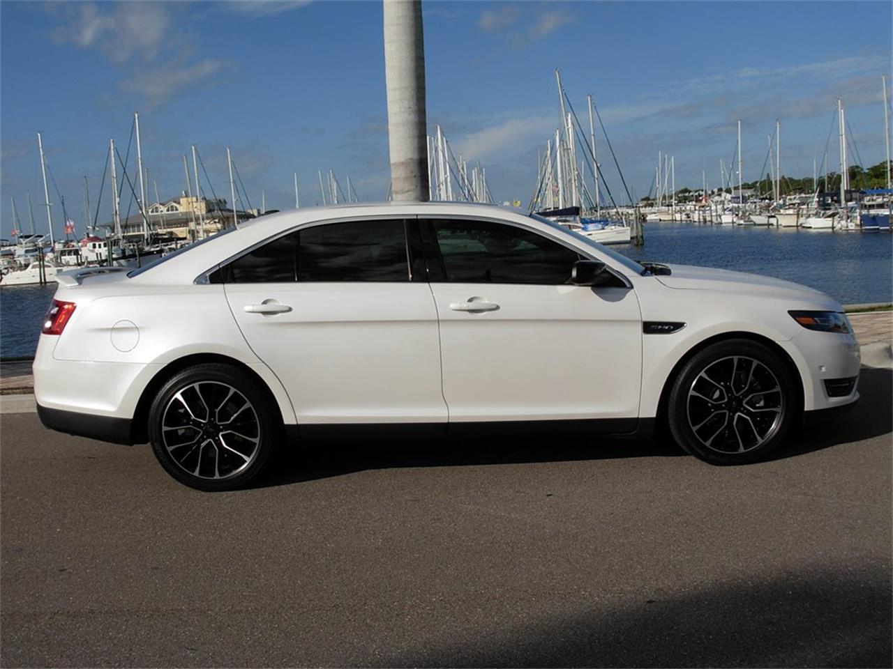 2017 ford taurus