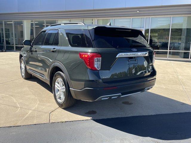2022 ford explorer xlt