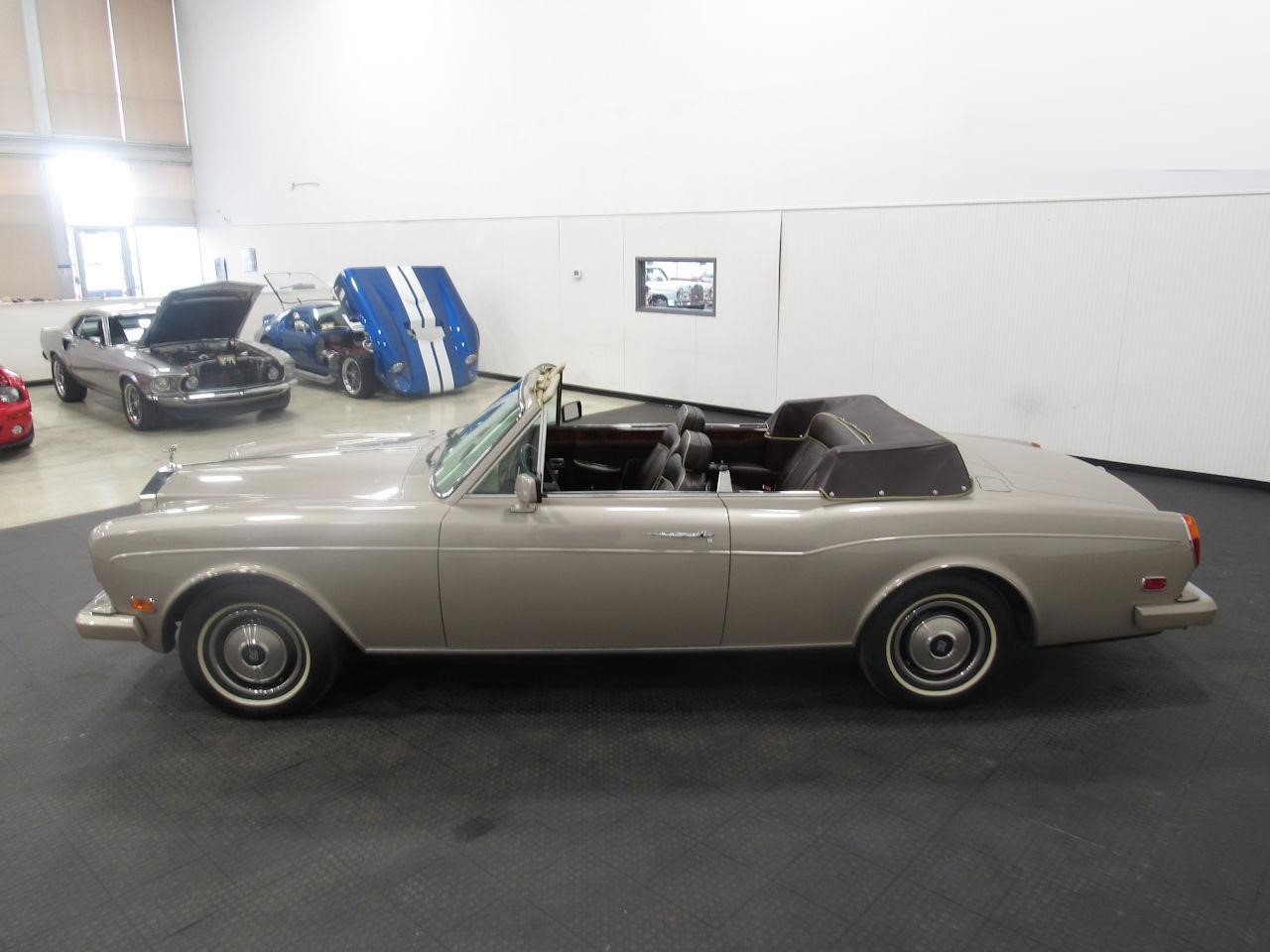 1985 rolls-royce corniche