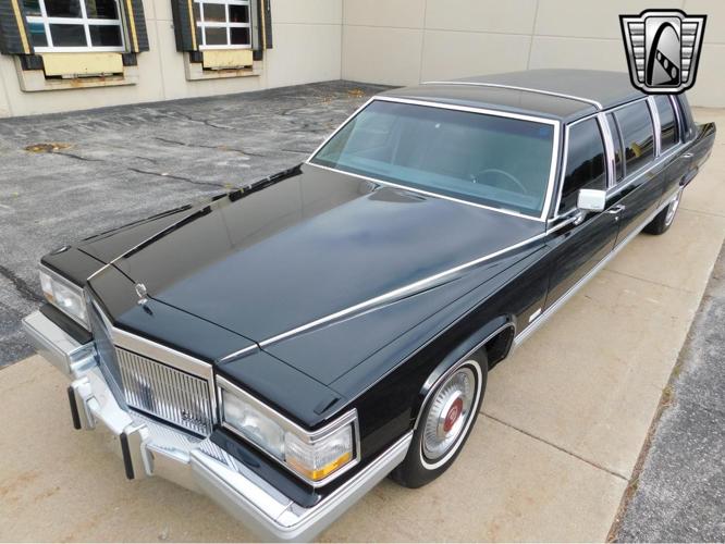 1992 cadillac brougham in o'fallon, illinois