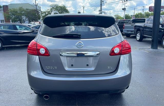 2011 nissan rogue sv