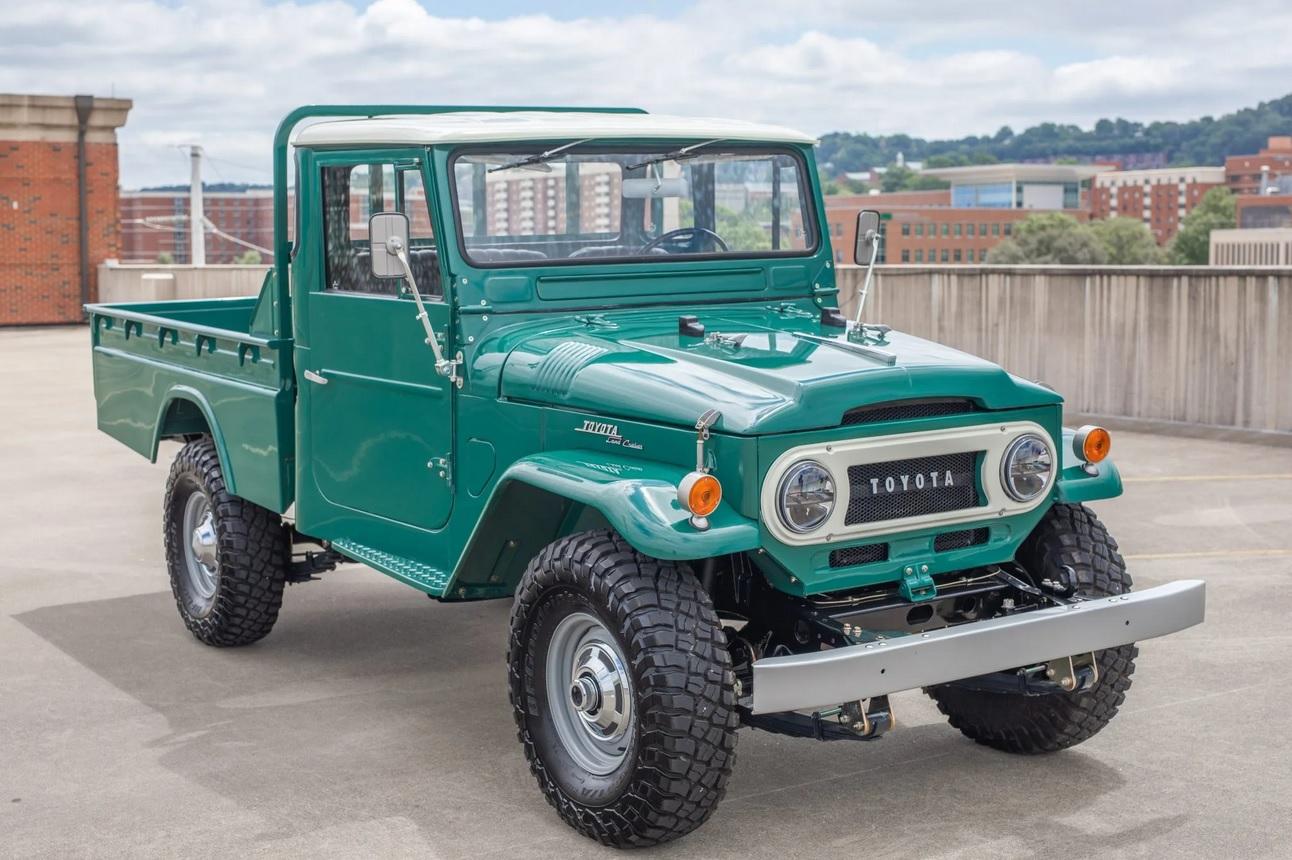 1964 toyota land cruiser fj45