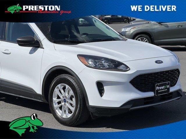 2022 ford escape se