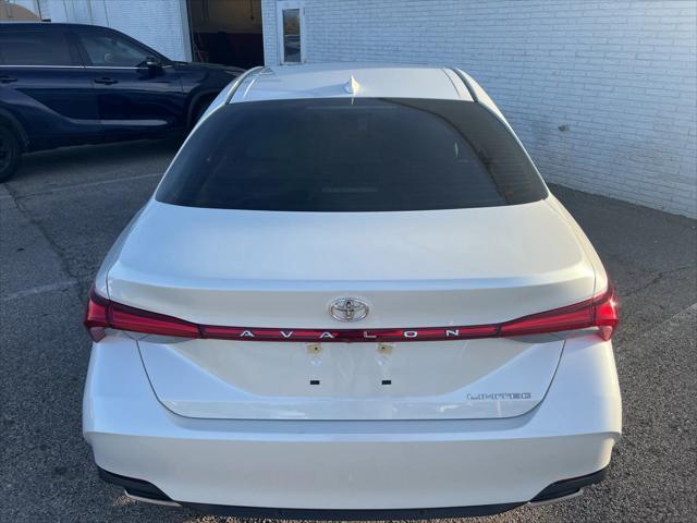 2021 toyota avalon limited