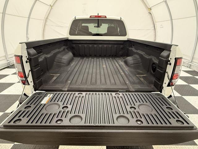 2024 nissan frontier s
