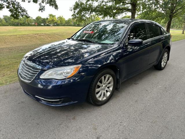 2013 chrysler 200 lx