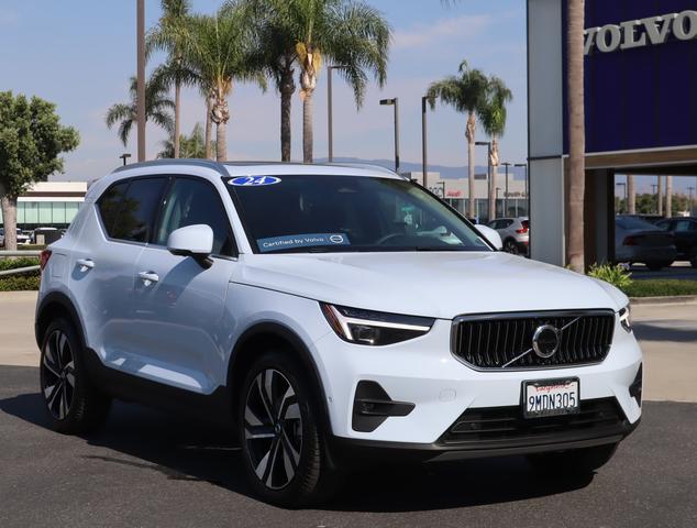 2024 volvo xc40 b5 awd plus bright theme