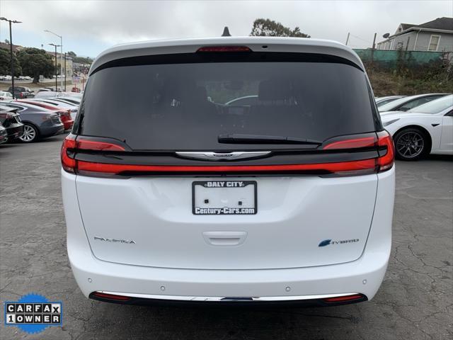 2023 chrysler pacifica hybrid touring l