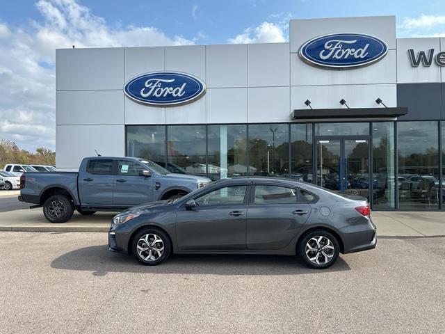 2021 kia forte lxs