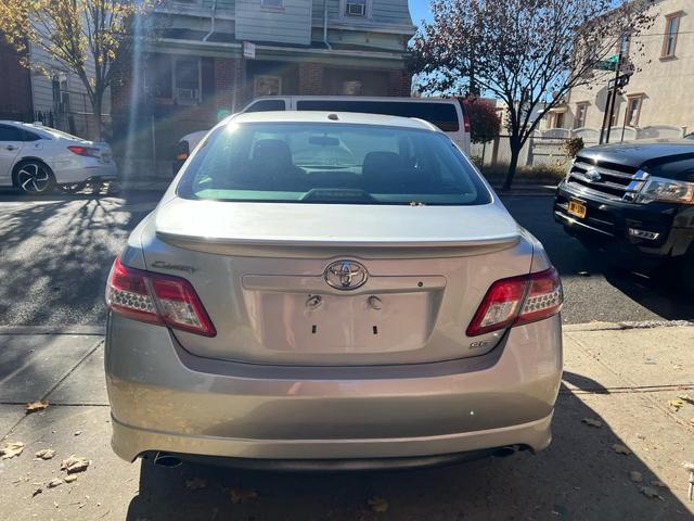 2010 toyota camry se