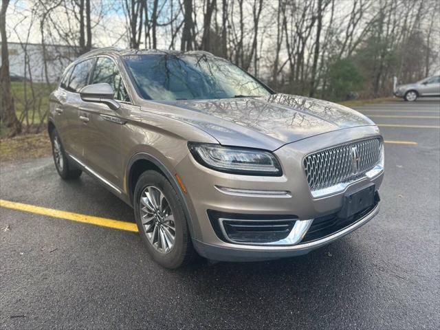 2019 lincoln nautilus select