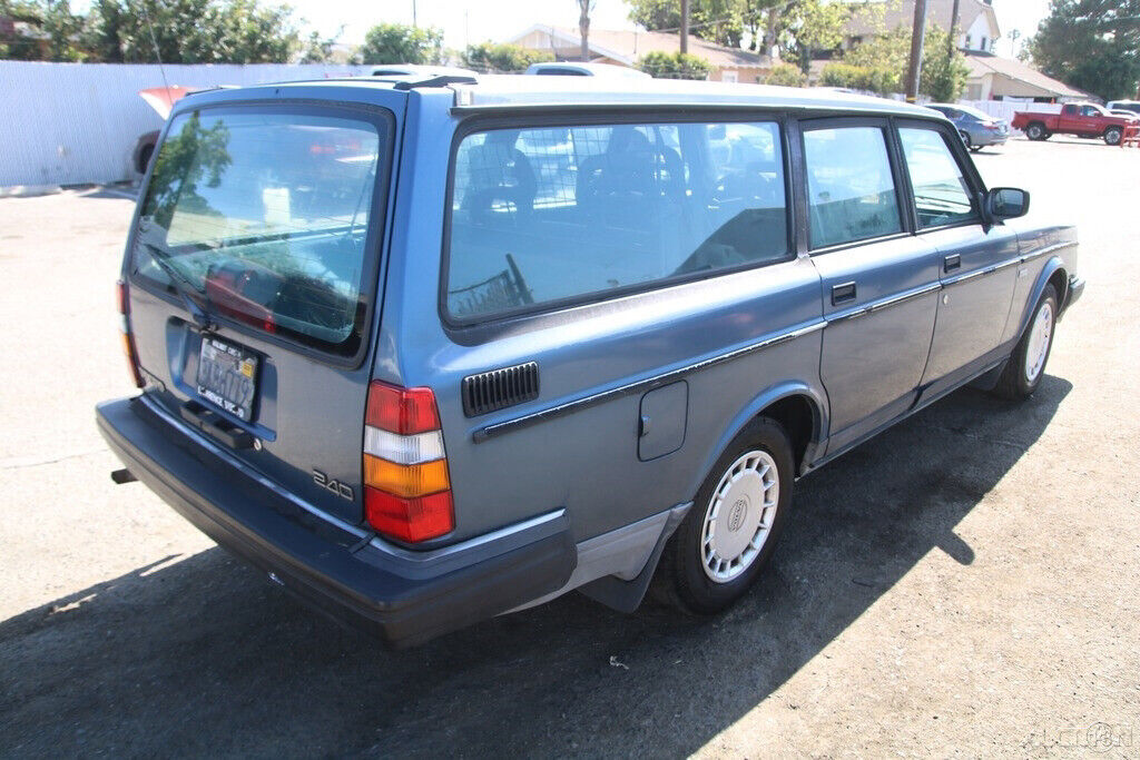 1992 volvo 240 2.3 l 4 cylinder no reserve