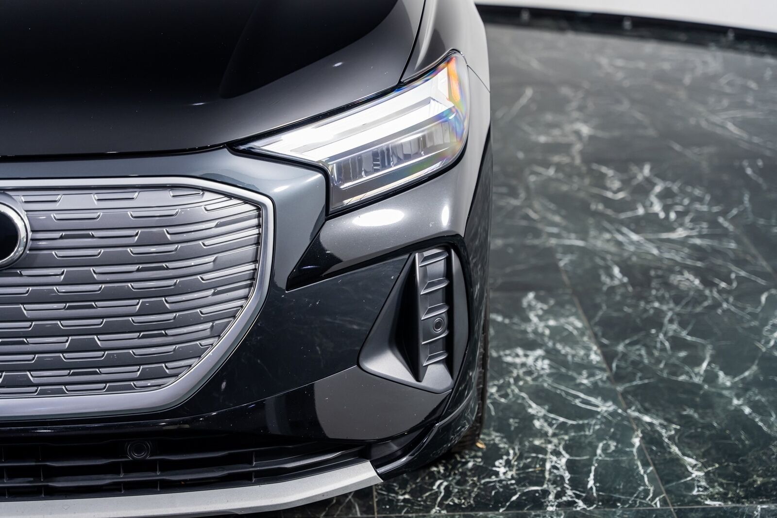 2022 audi q4 e-tron premium plus