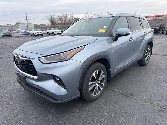 2022 toyota highlander hybrid xle