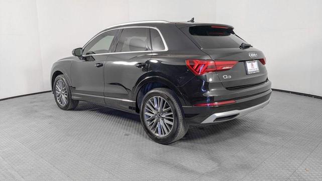 2022 audi q3 40 premium