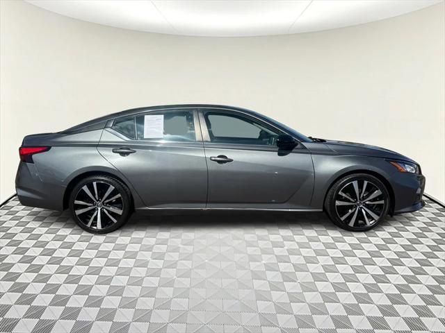 2021 nissan altima sr fwd