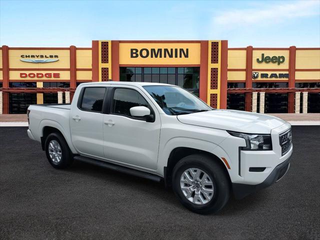 2022 nissan frontier sv