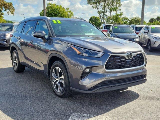 2022 toyota highlander xle