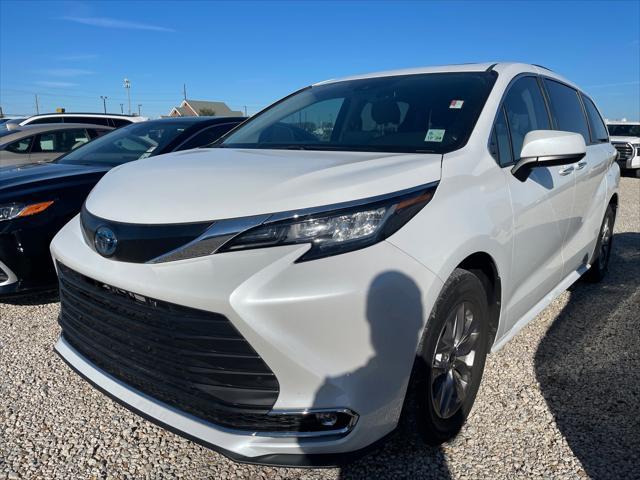 2023 toyota sienna xle 8 passenger