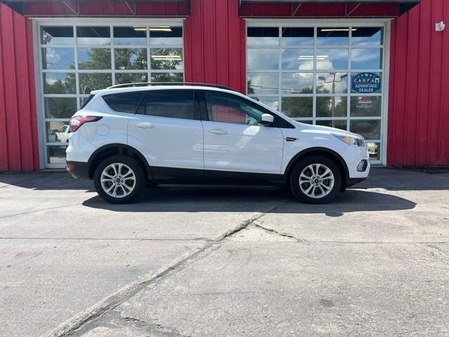 2018 ford escape se