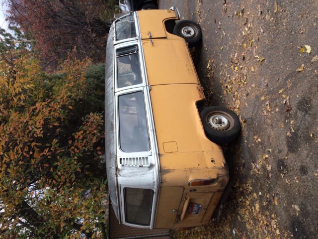 1972 volkswagen transporter