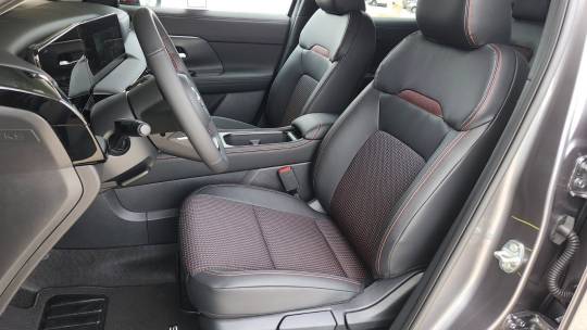 2025 Nissan Kicks