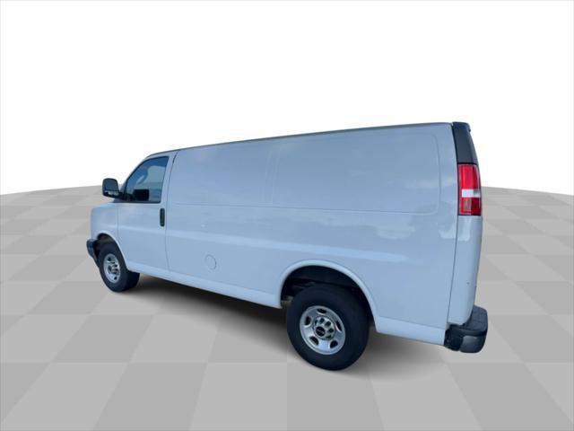 2022 gmc savana 2500 work van